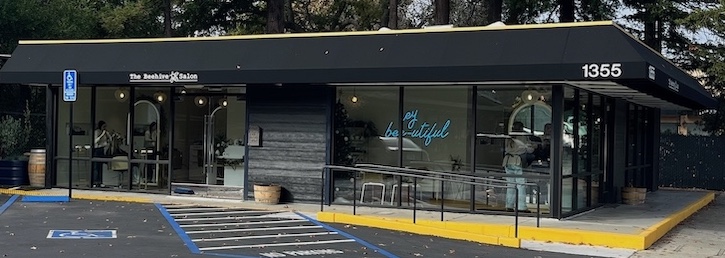 Retail leasing, The Beehive Salon exterior